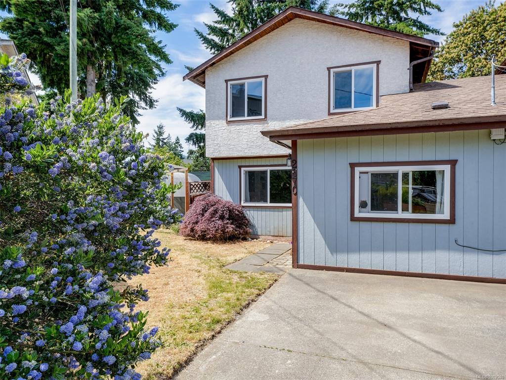 2670 Claude Rd, 1003040, BC,