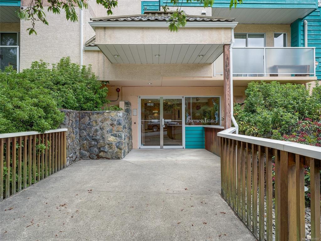 1032 Inverness Rd, 1003557, BC,