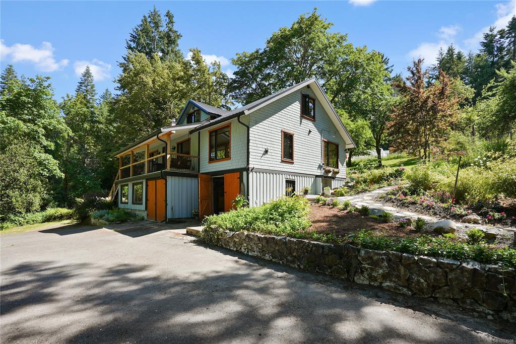 315 Booth Canal Rd, 1003568, BC,