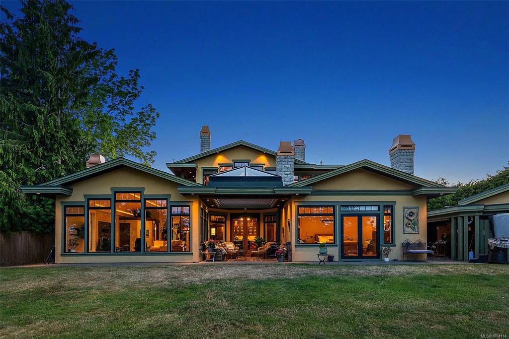 Fourth View of 2751 Shoreline Dr, View Royal, BC, V9B 1M7