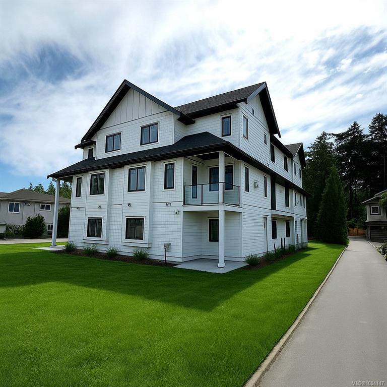 Second View of 3820 Epsom Dr, Saanich, BC, V8P 3S7