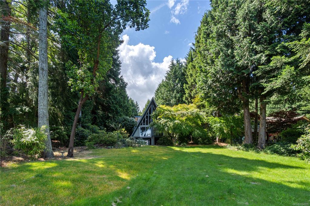 Third View of 5948 Waldbank Rd, Nanaimo, BC, V9V 1C8