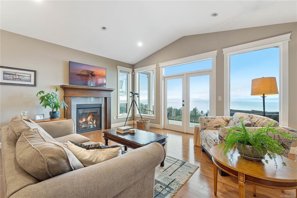 Fifth View of 5340 Royal Sea View, Nanaimo, BC, V9T 0B9