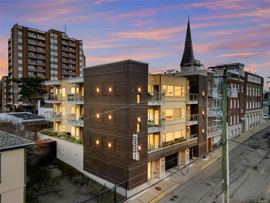 848 Mason St, 1004389, BC,