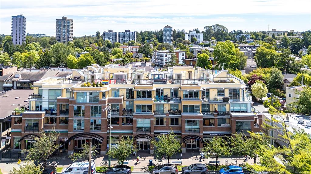 225 Menzies St, 1004594, BC,