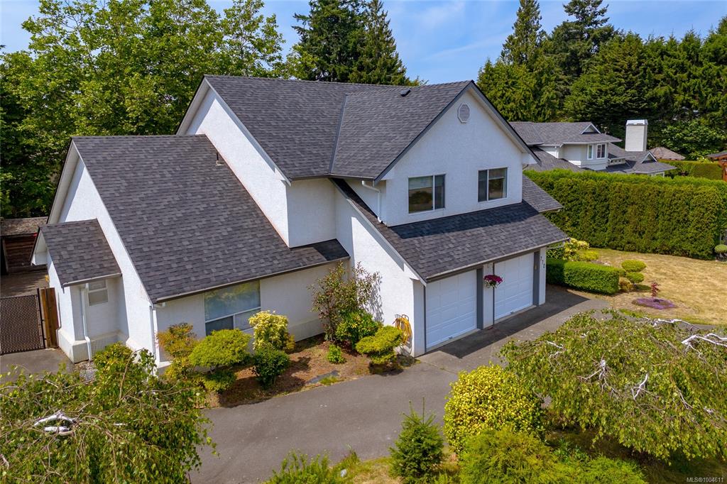 772 Wesley Crt, 1004611, BC,
