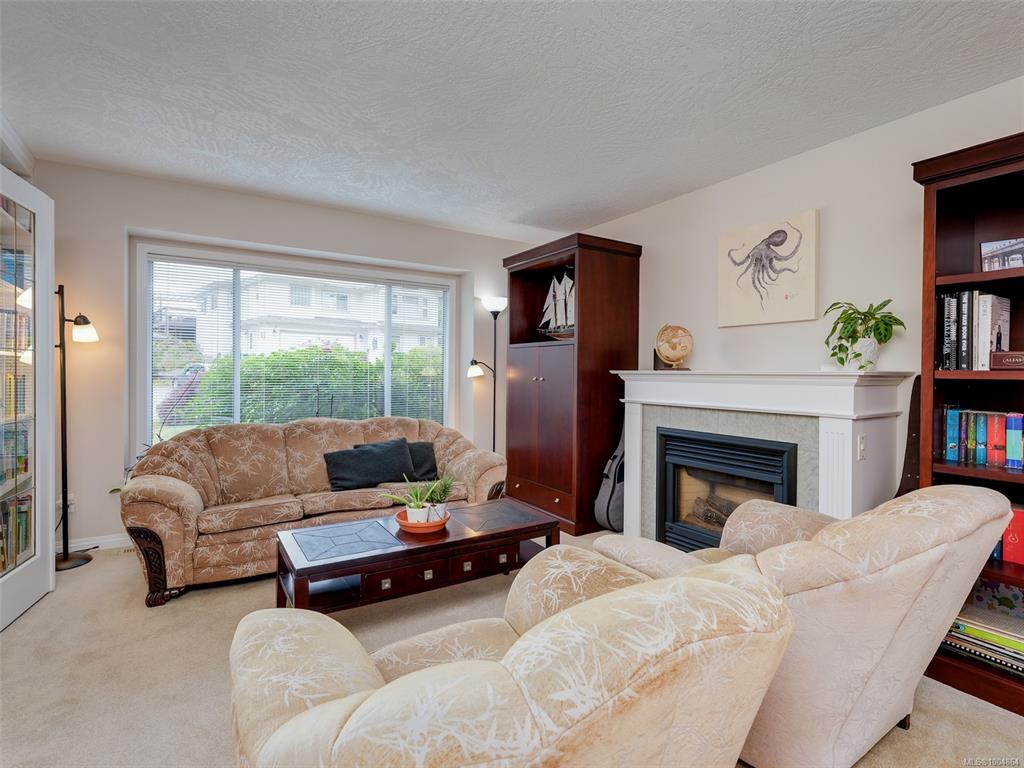 Fourth View of 225 Garrington Pl, View Royal, BC, V9B 5V7