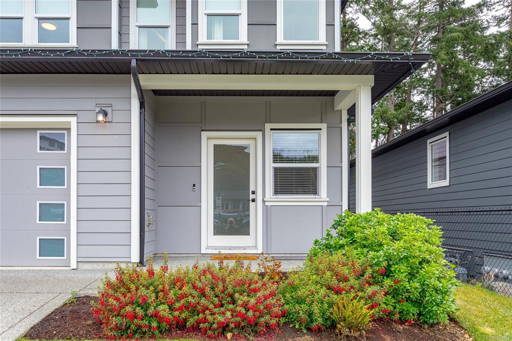 Third View of 1927 West Park Lane, View Royal, BC, V9B 3R9