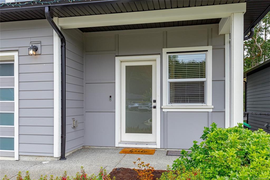 Fourth View of 1927 West Park Lane, View Royal, BC, V9B 3R9