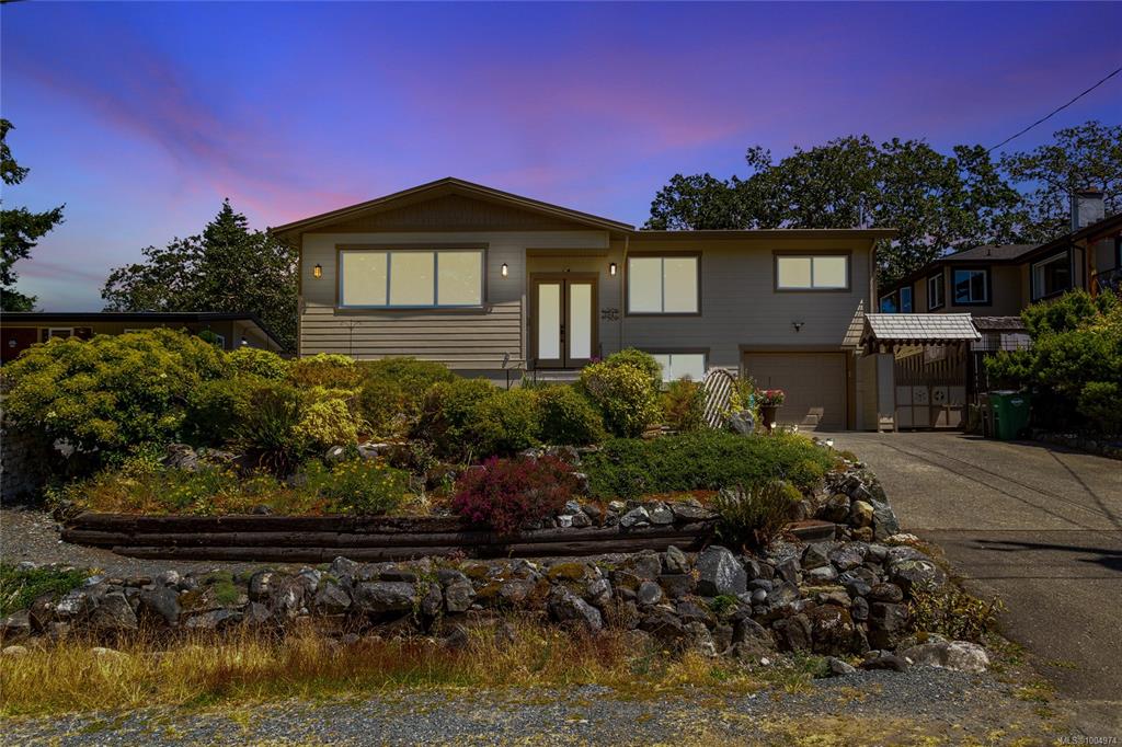 Third View of 3947 Morgan St, Saanich, BC, V8X 1Z9