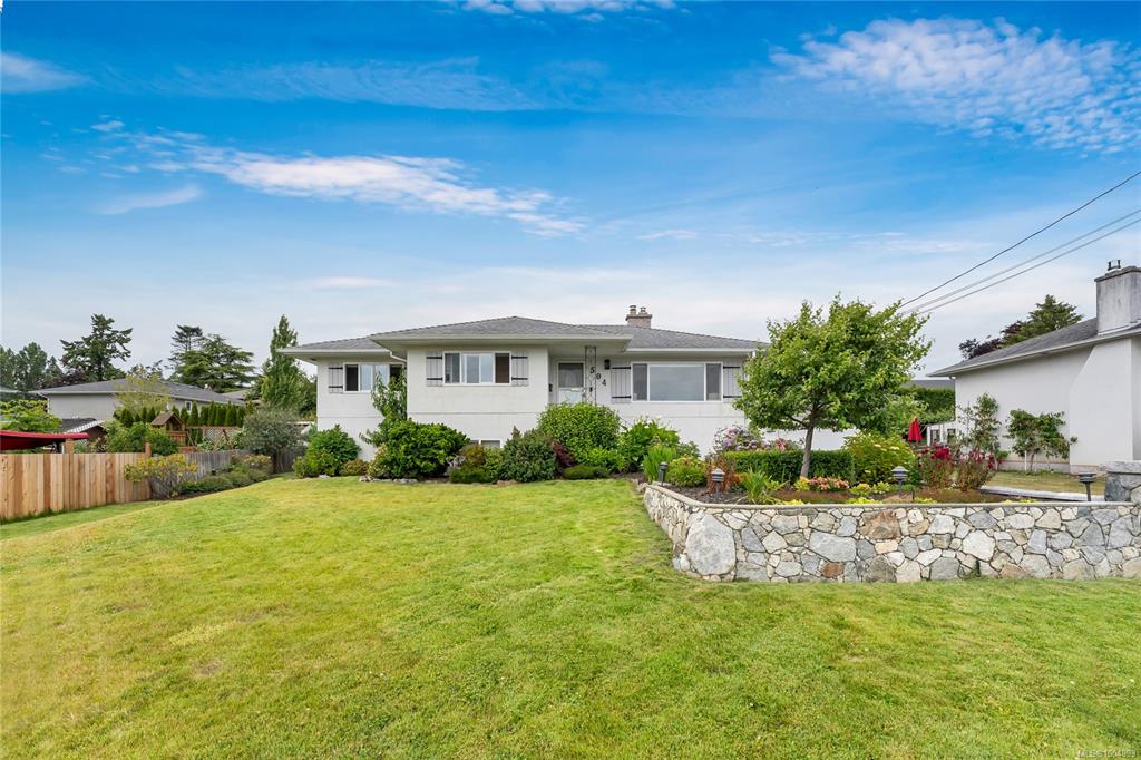 504 Dumeresq St, 1004993, BC,