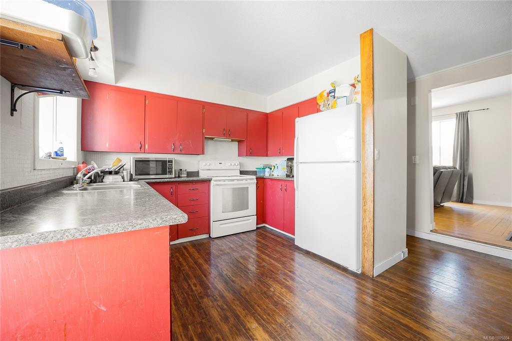 Fourth View of 680 Pine St, Nanaimo, BC, V9R 2C8
