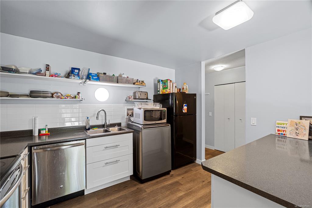 Third View of 4728 Uplands Dr, Nanaimo, BC, V9T 4S9