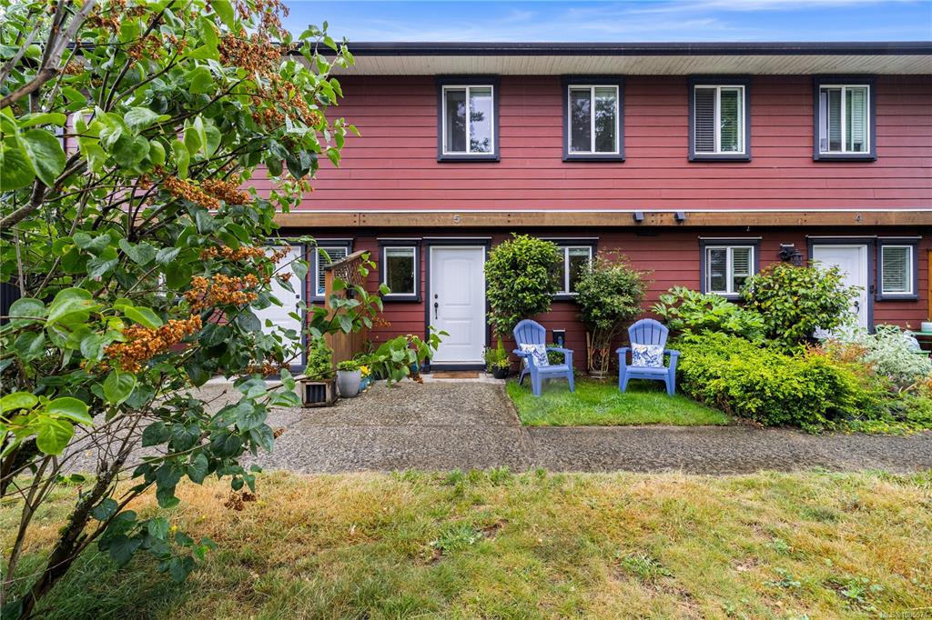 581 Dogwood St, 1005074, BC,