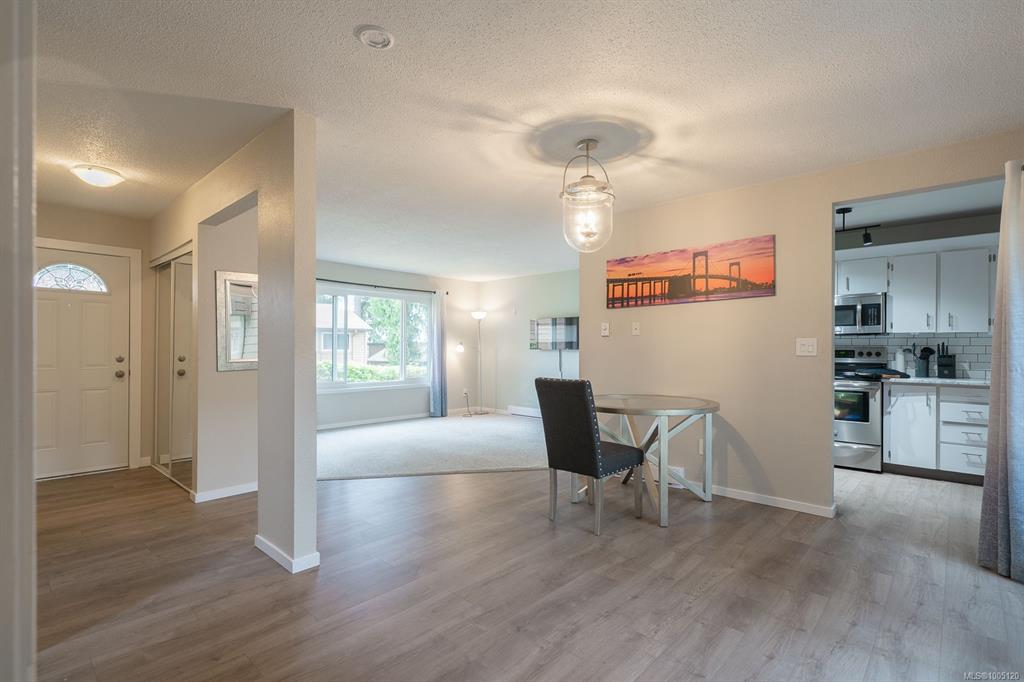 Fourth View of 855 Howard Ave, Eagle Heights, Nanaimo, BC, V9R 5V4