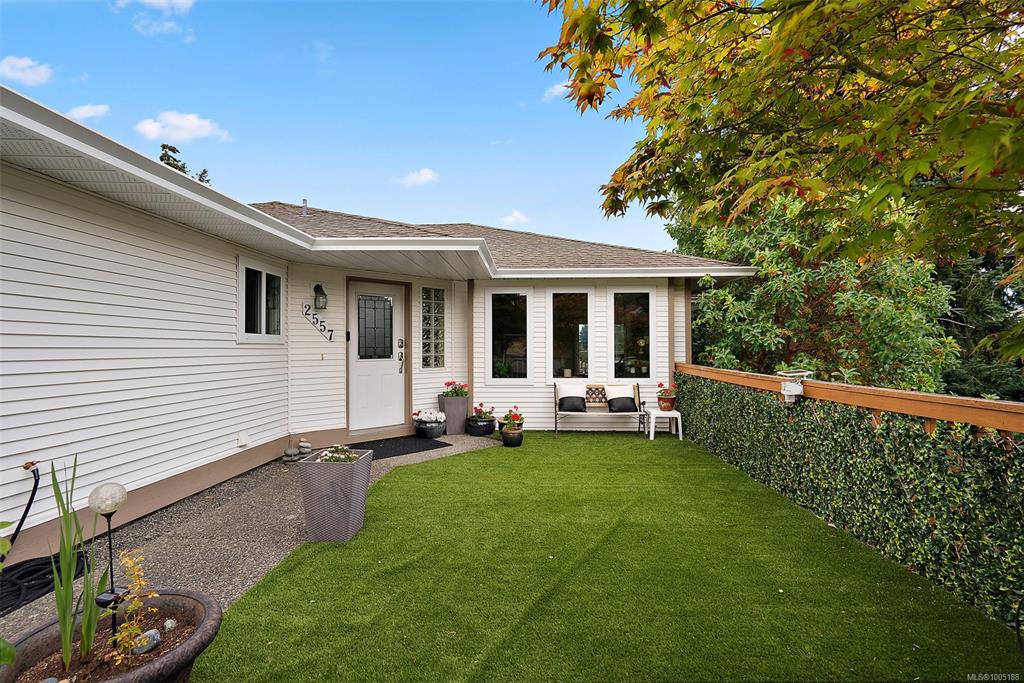 2557 Buckler Ave, 1005188, BC,