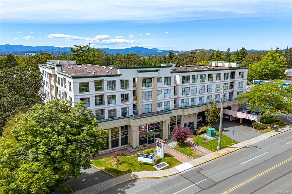 3460 Quadra St, 1005203, BC,