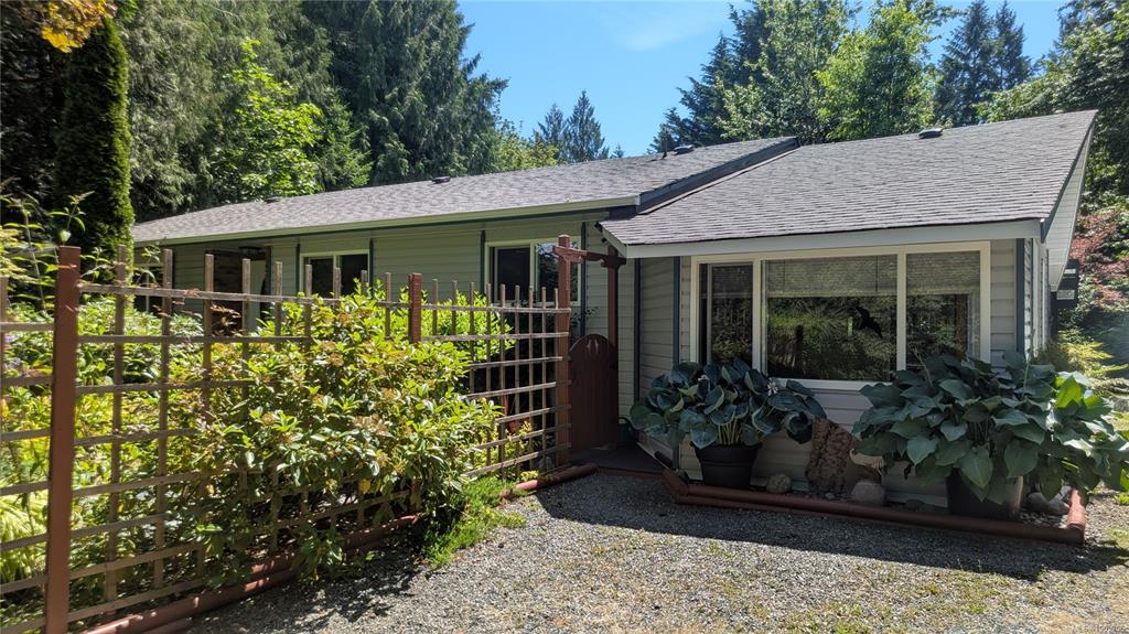 2960 Deerwood Pl, 1005206, BC,