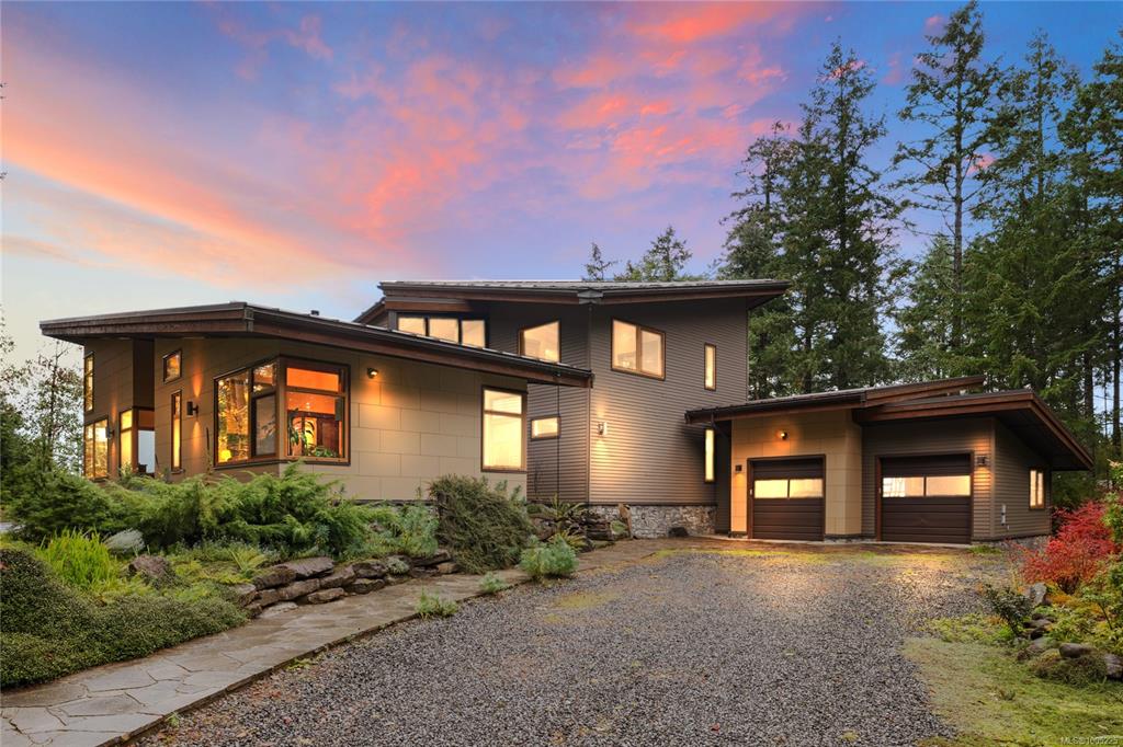 4985 Aho Rd, 1005225, BC,