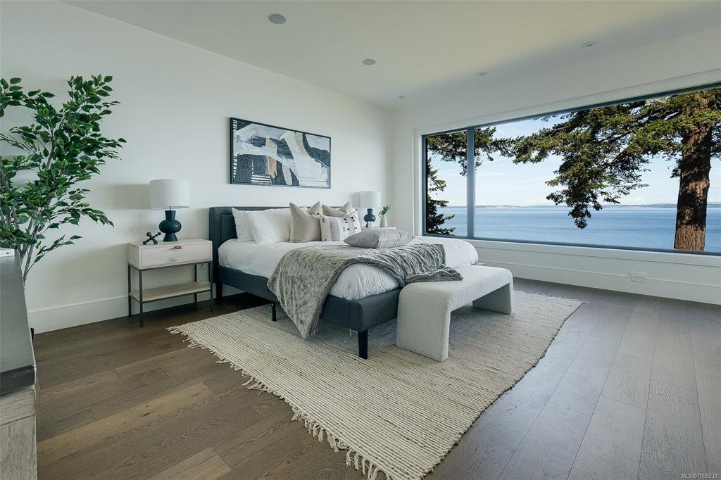 4599 Cordova Bay Rd, 1005231, BC,
