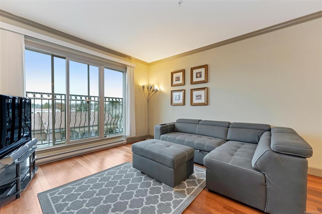Fourth View of 1620 Mckenzie Ave, Saanich, BC, V8N 0A1