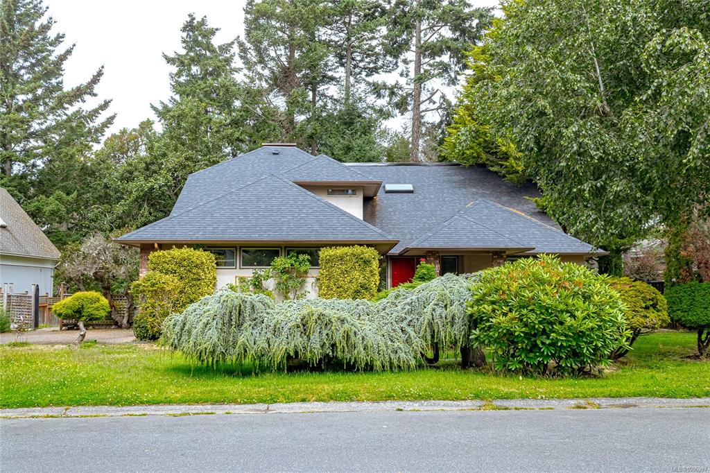 3910 Gibson Crt, 1006397, BC,