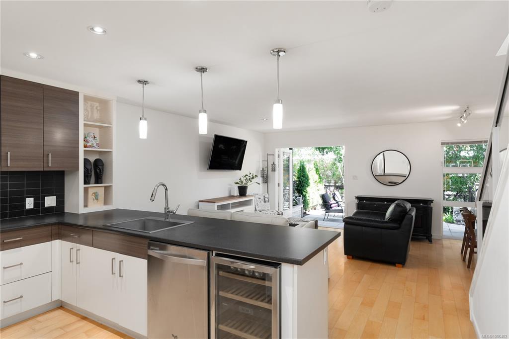 Fourth View of 775 Central Spur Rd, Victoria, BC, V9A 0E9