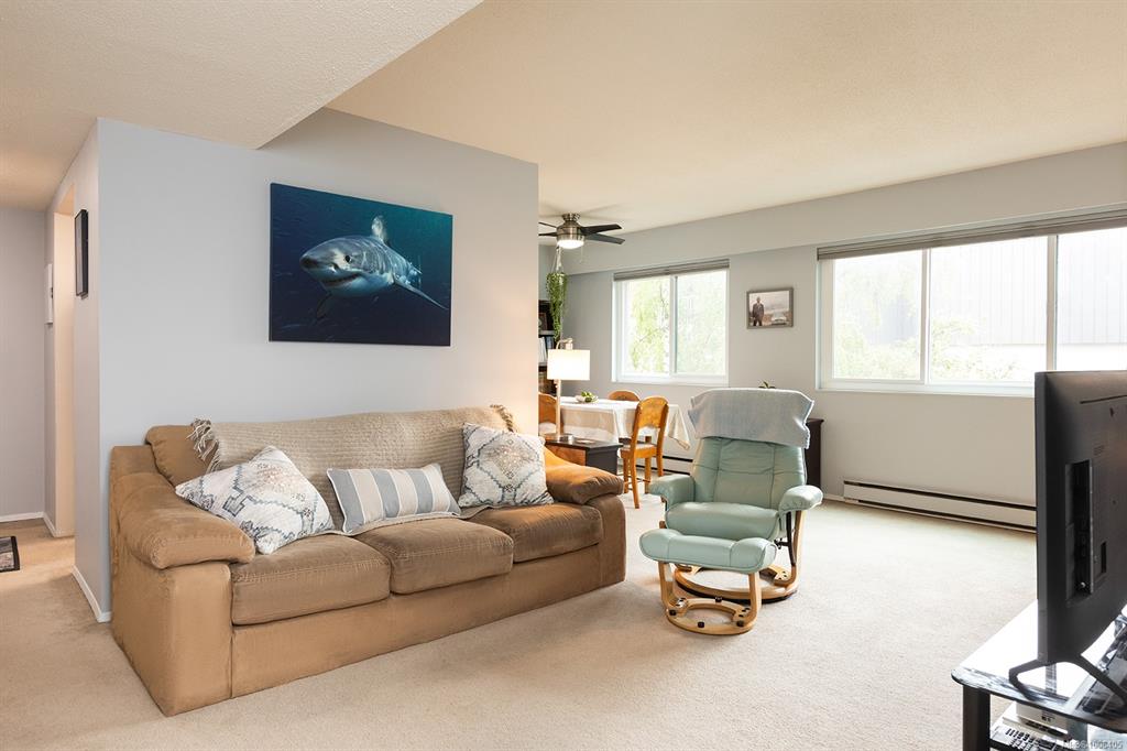 Fourth View of 1151 Oscar St, Victoria, BC, V8V 2X5