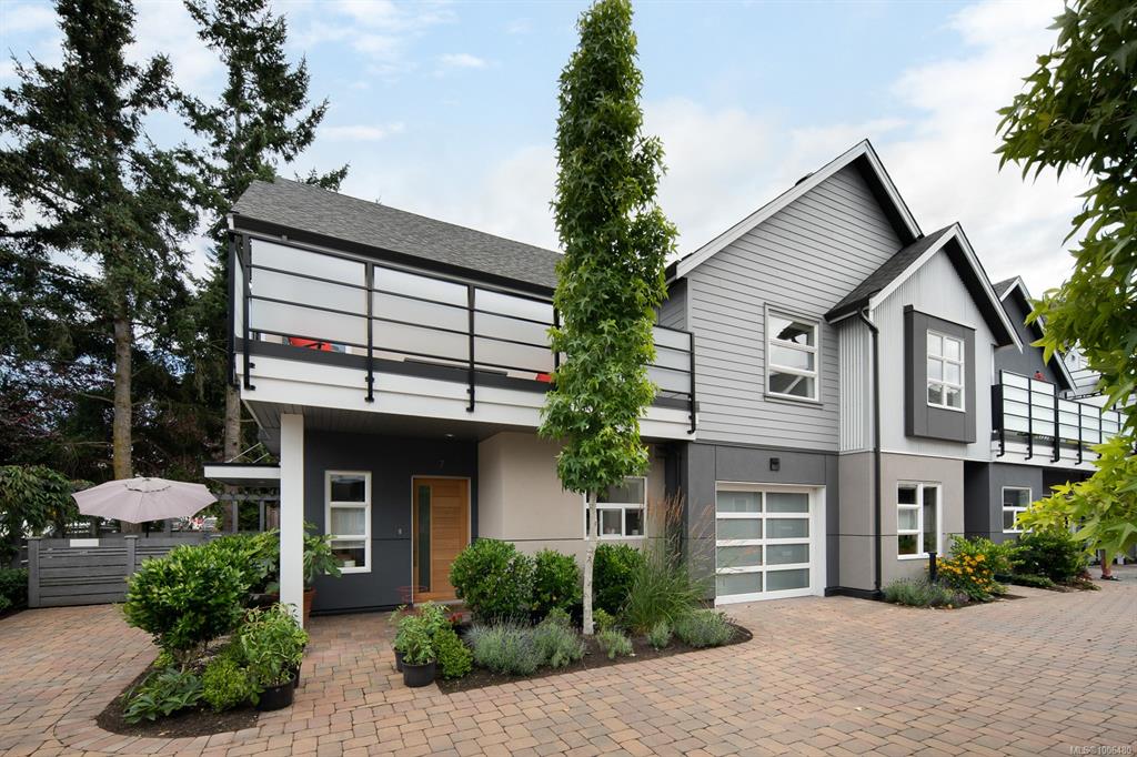 9889 Seventh St, 1006480, BC,