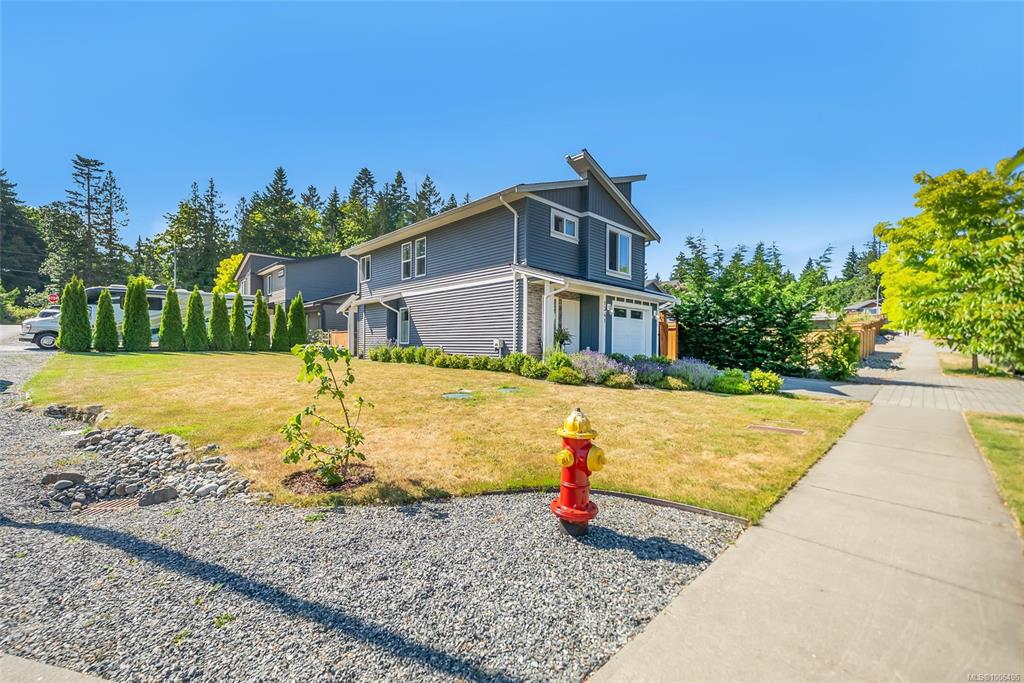 Third View of 1341 Blue Heron Rd, Nanaimo, BC, V9X 0B4