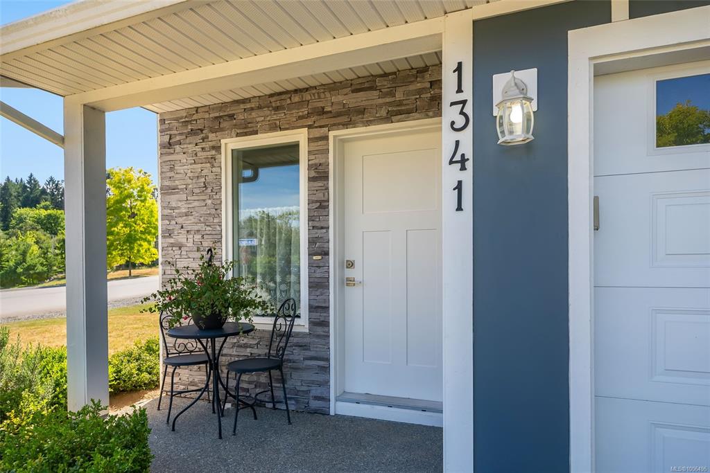 Fifth View of 1341 Blue Heron Rd, Nanaimo, BC, V9X 0B4