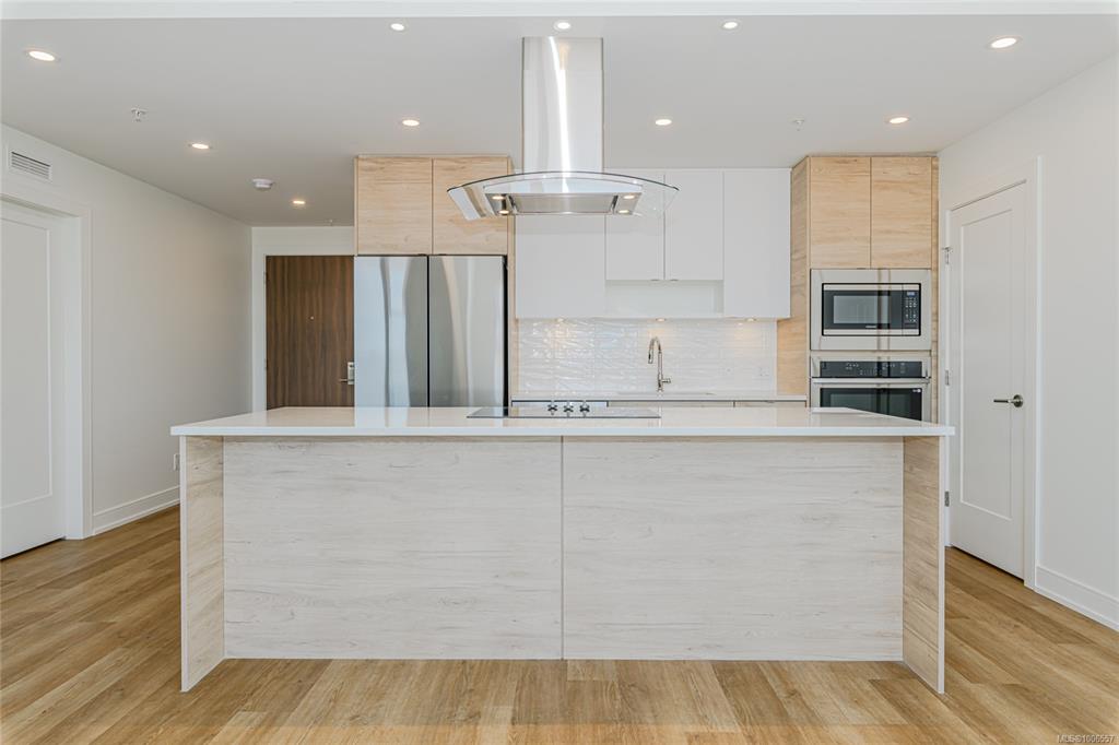 1628 Store St, 1006557, BC,