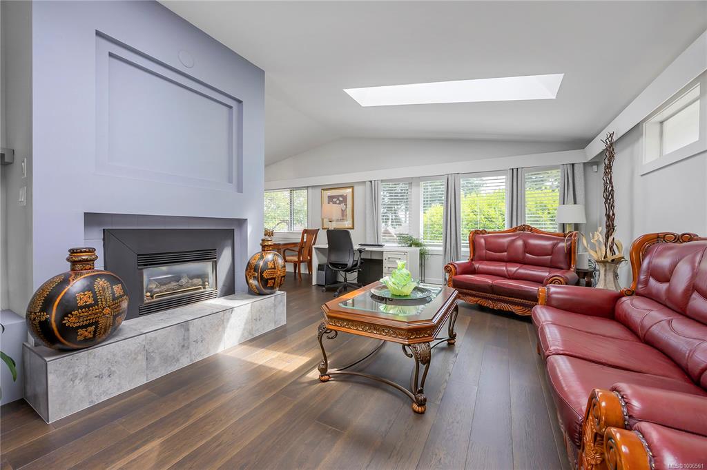 Third View of 2901 Newton St, Nanaimo, BC, V9T 2Y2