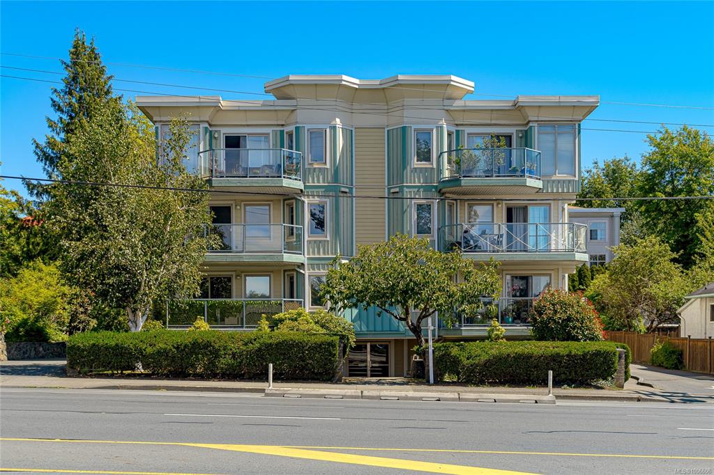 3157 Tillicum Rd, 1006606, BC,