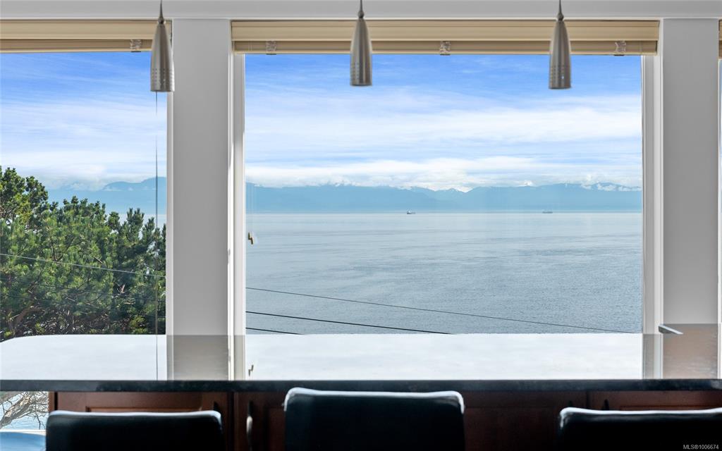 Fifth View of 488 Beach Dr, Oak Bay, BC, V8S 2M5