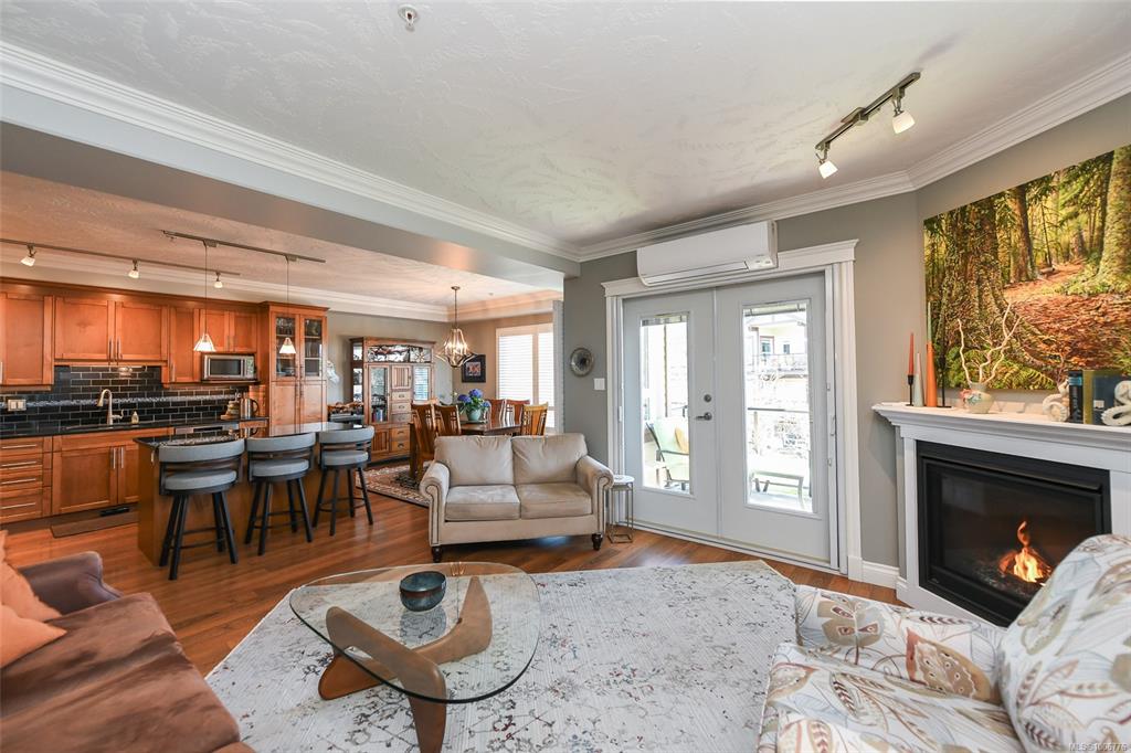 3666 Royal Vista Way, 1006776, BC,