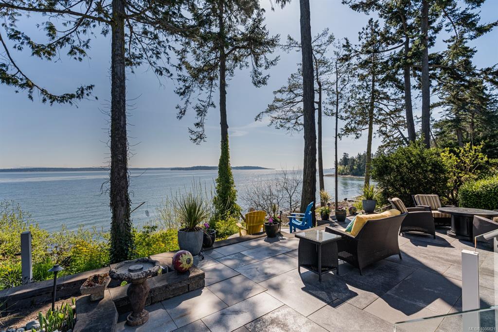 9055 Lochside Dr, 1006821, BC,