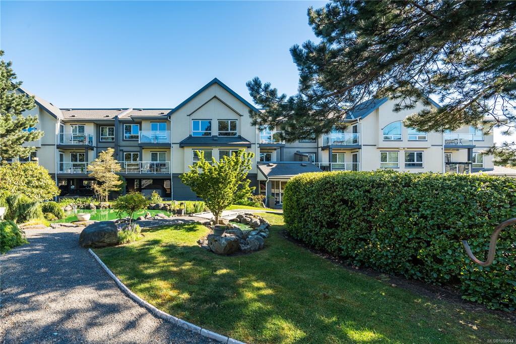 2245 James White Blvd, 1006844, BC,