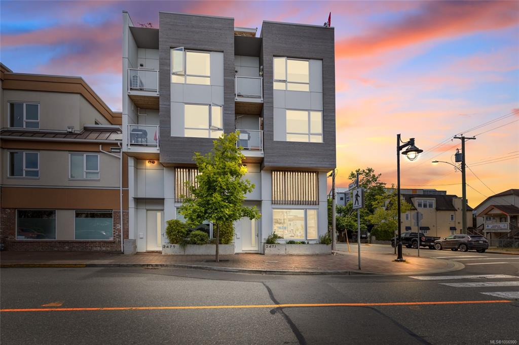2471 Bevan Ave, 1006900, BC,
