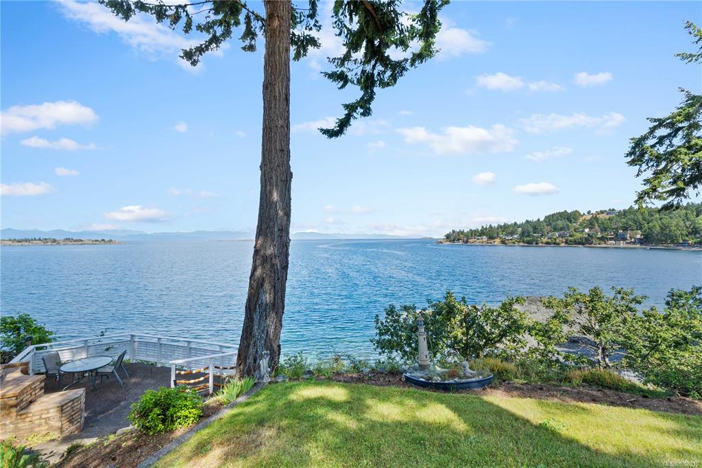 3049 Dolphin Dr, 1006910, BC,