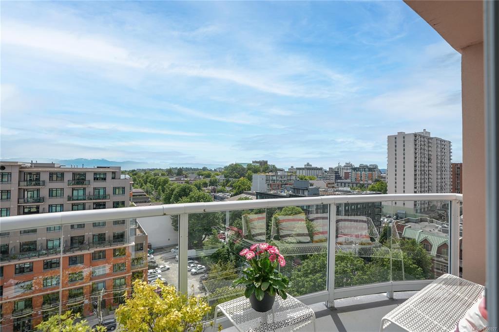 1010 View St, 1006927, BC,