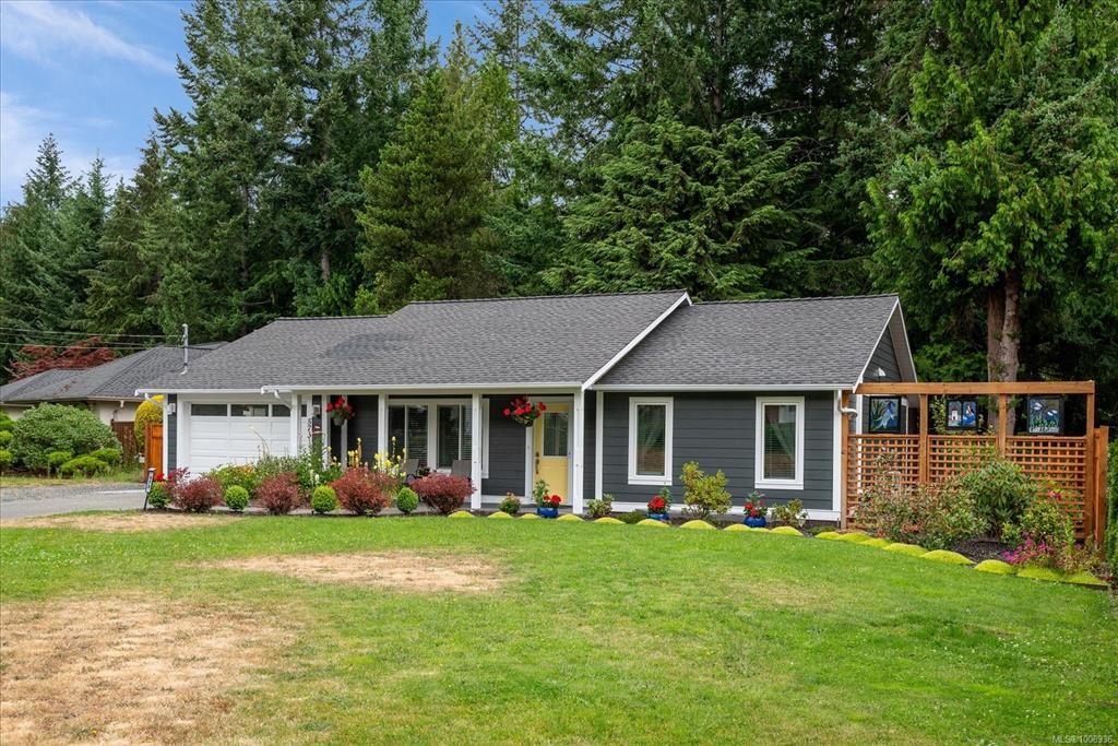 573 Tyee Cres, 1006936, BC,