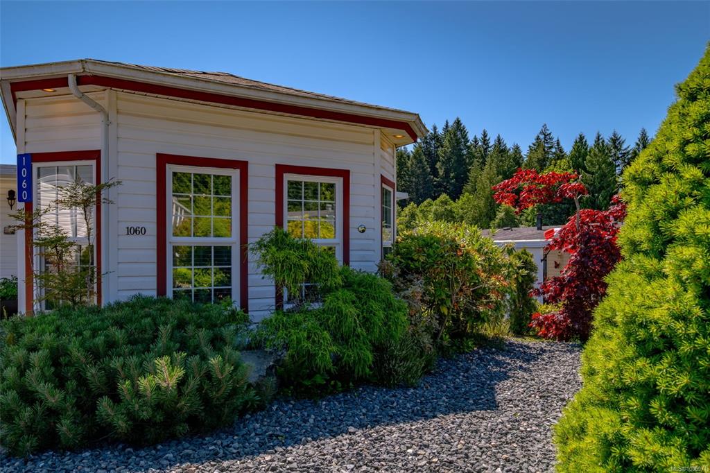 1060 Murchie Way, 1006971, BC,