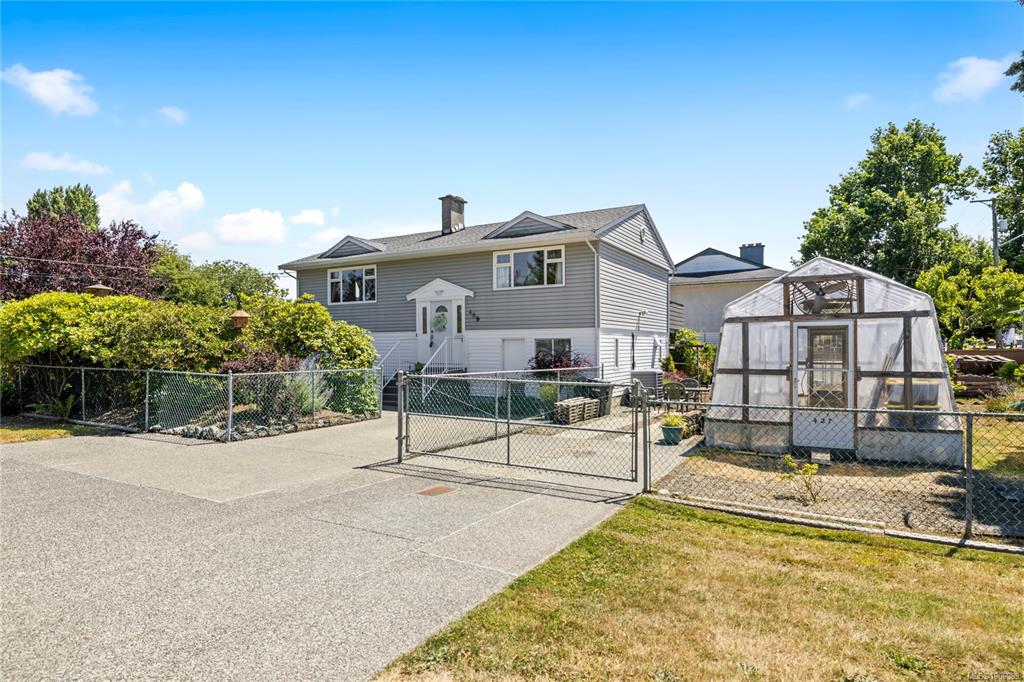 469 Deering St, 1006989, BC,