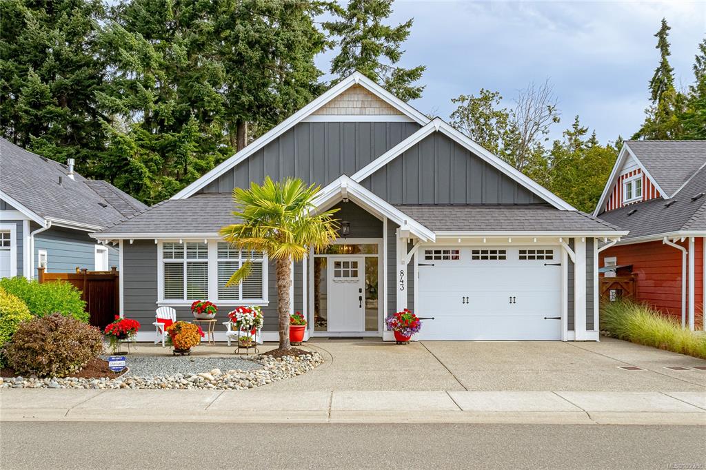 843 Parkside Cres, 1006990, BC,