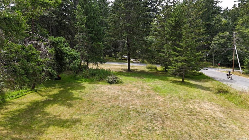 Fifth View of 3774 Privateers Rd, Pender Island, BC, V0N 2M0