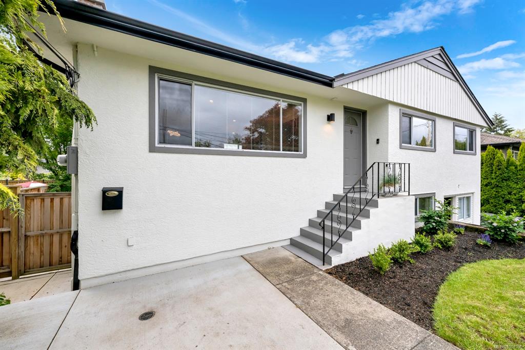 1045 Nicholson St, 1007090, BC,