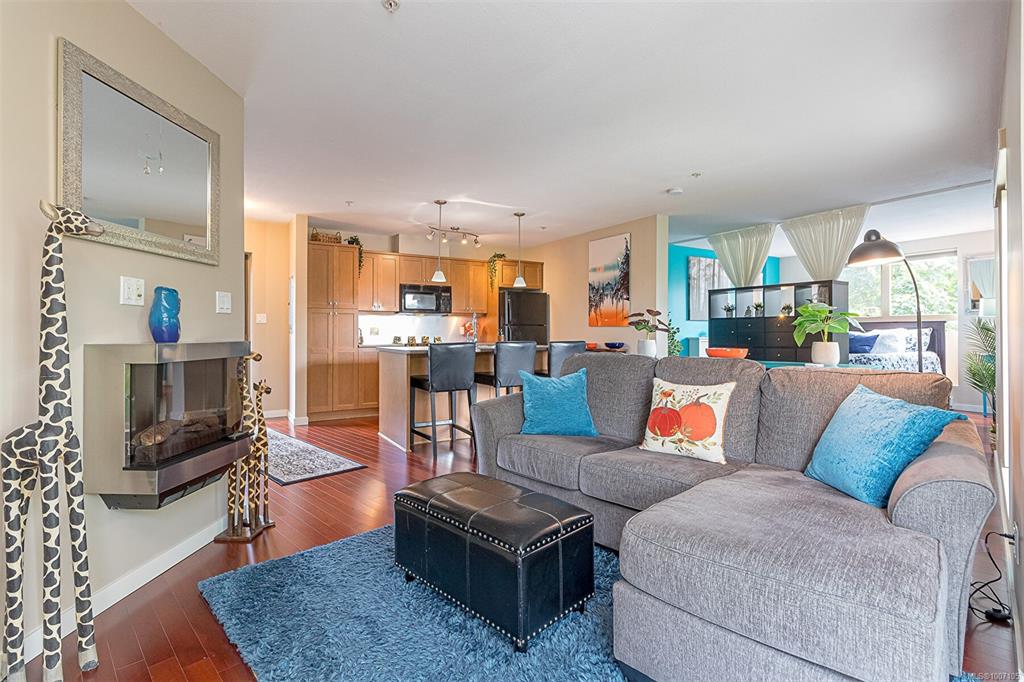 555 Franklyn St, 1007105, BC,