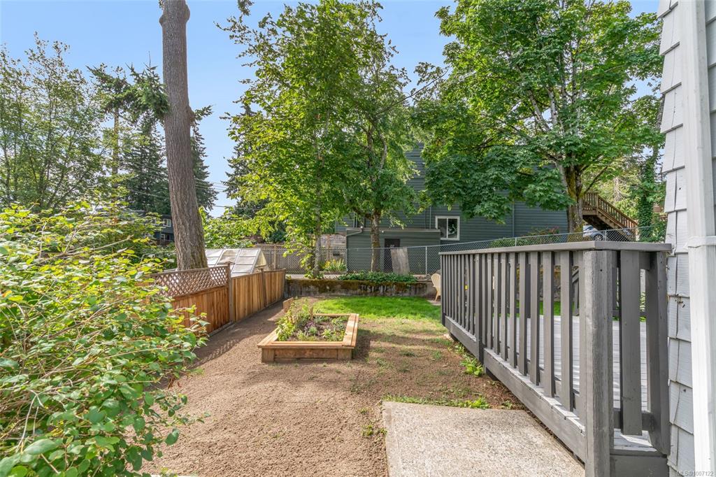 Fourth View of 625 Nova St, Nanaimo, BC, V9R 5S8