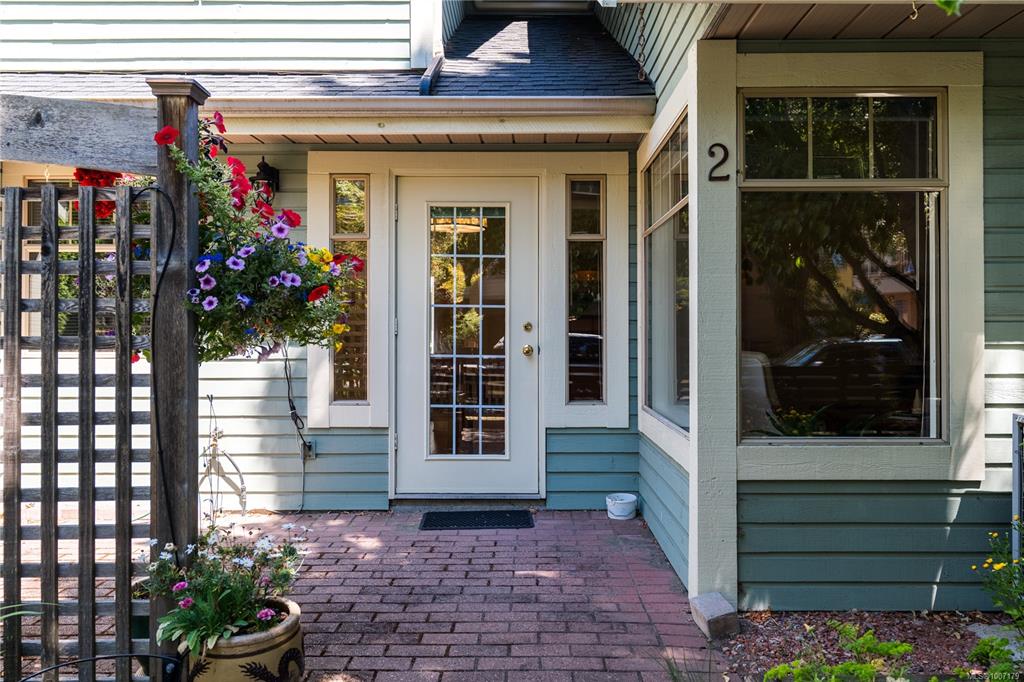 Fifth View of 1060 Sutlej St, Victoria, BC, V8V 2V8